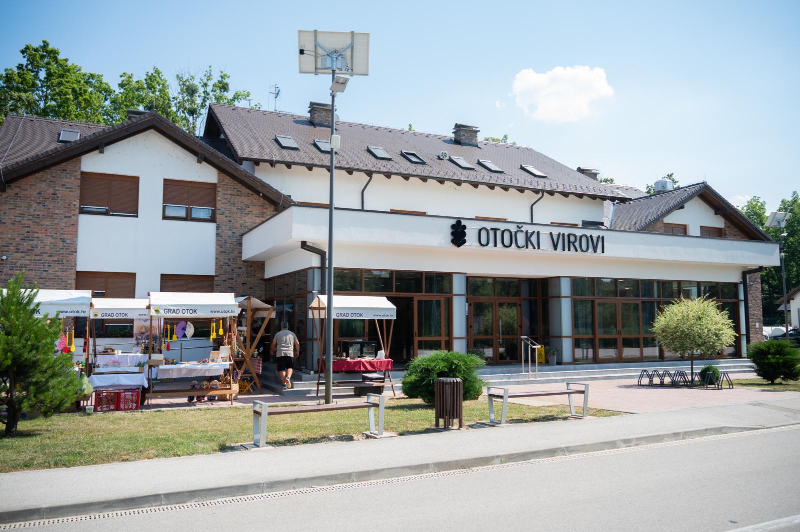 Otočki Virovi